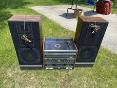 Sears, SR3000 AM/FM Stereo system With Amplifier,Cassette Record With speakers