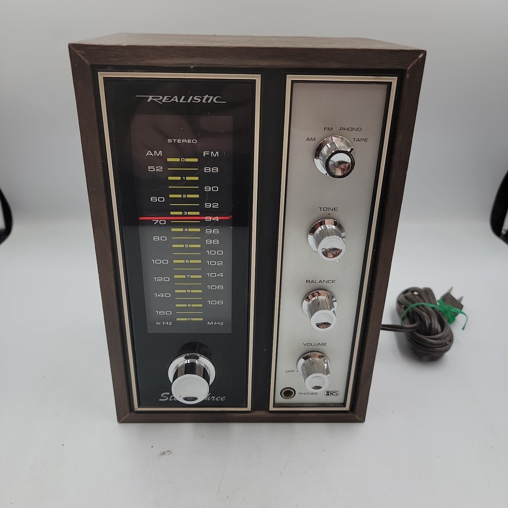 Vintage 70’s Realistic Stereo Three Cat No. 12-1451 Super Clean Works Great