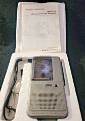 REALISTIC Microcassette TAPE RECORDER MICRO -16 Voice Activated # 14-1176 W/Box