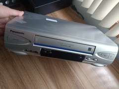 Panasonic OmniVision PV-V4523S VCR Video Cassette Recorder Hi-Fi Stereo 4 Head