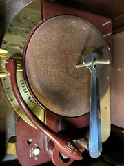Vintage 1951“Working” Zenith Bakelite COBRA-MATIC Tube Radio Phonograph M- H664
