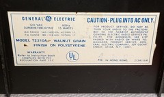Vintage Working GE Solid State AM FM Table Radio Model T2210A General Electric