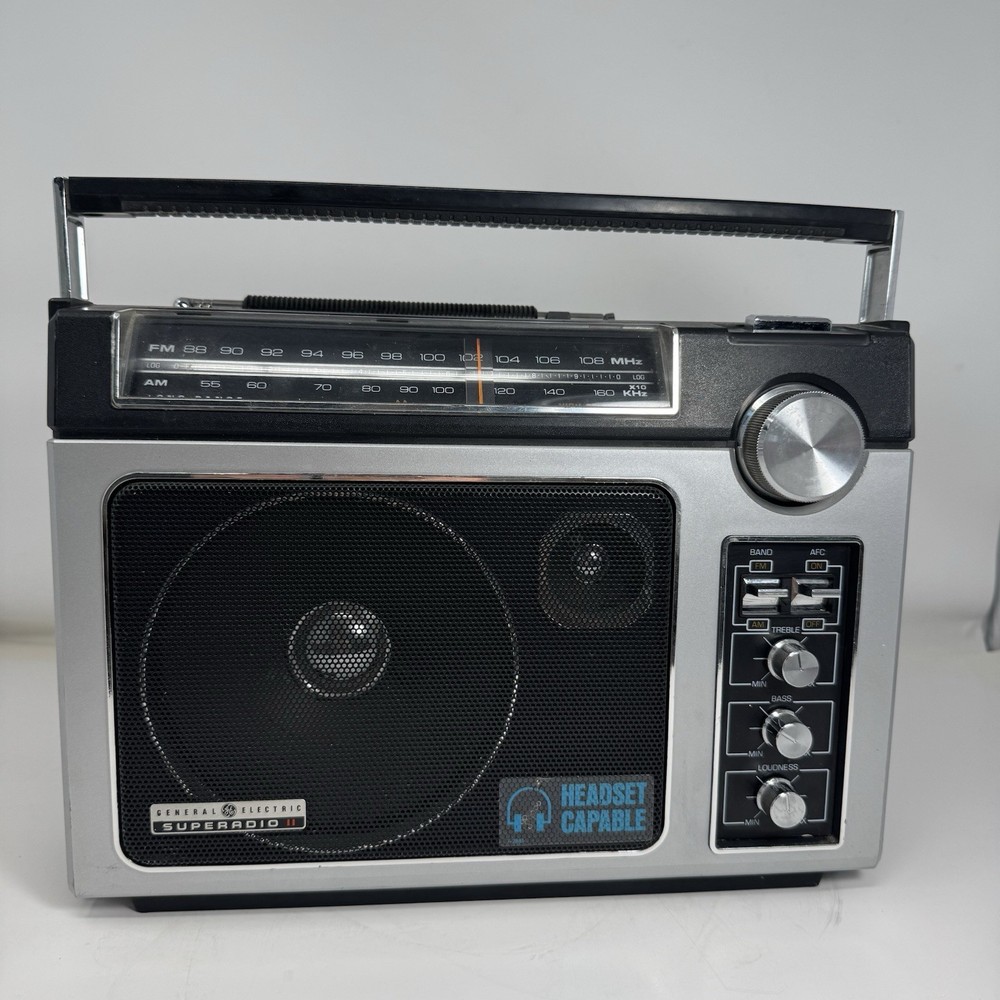 VINTAGE SUPERRADIOII GENERAL ELECTRIC 7-2885F GE LONG RANGE AM/FM TESTED WORKING
