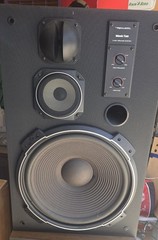 Realistic Mach 2 3-Way Speaker System Needs Refoam