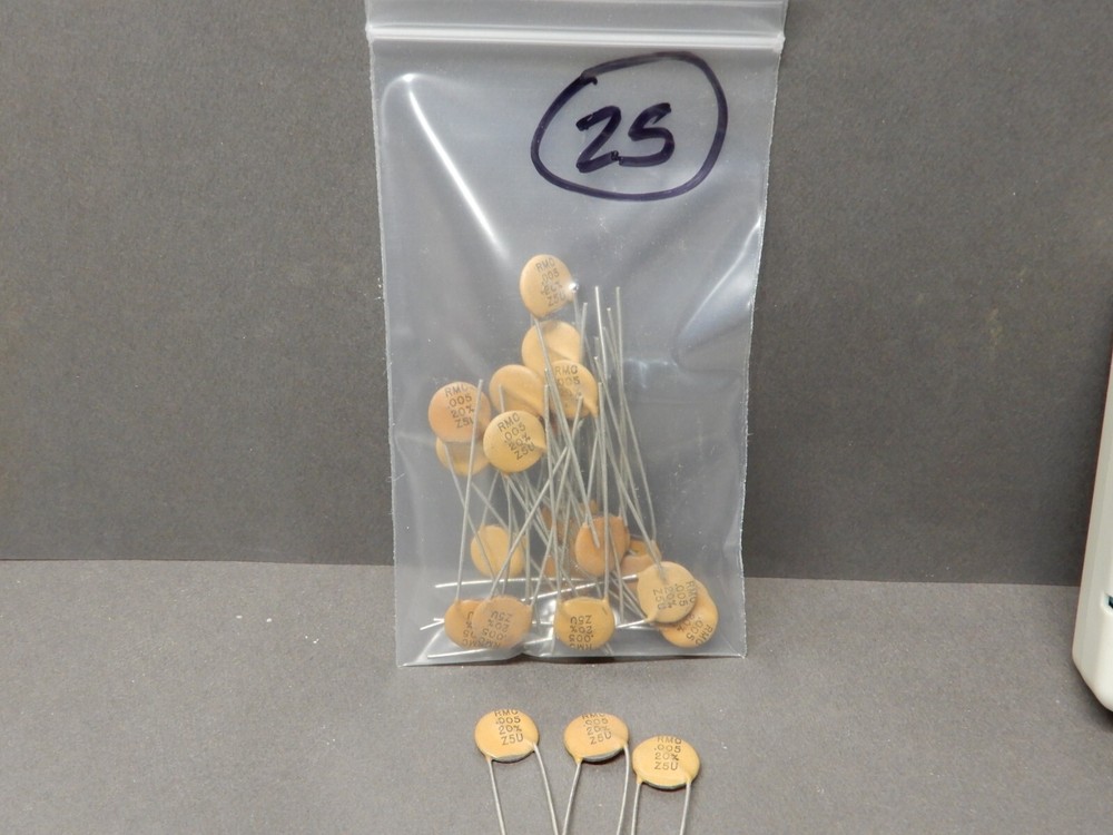 RMC .0033uf Ceramic Disc Capacitors 0.62″ Dia. Qty 20 NOS Unknown Voltage Z5F