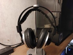 Realistic Pro 50 Headphones, Missing a badge, but tested and working