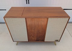 Mid Century Modern Zenith Stereo Console Record Player SFF2560W 1961 All-tube