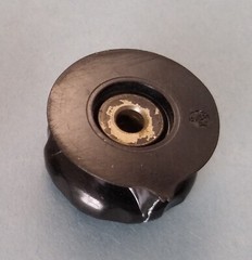 Vintage 1-1/2″ Black Bakelite Pointer Knob Marked ‘RCA’ for Audio & Radio