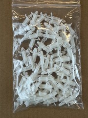 80 New Replacement Plastic Mounting Clips for Pioneer Amplifier Circuit Boards