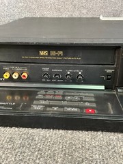 Sony SLV-575UC High Model VHS VCR – For Parts or Repair