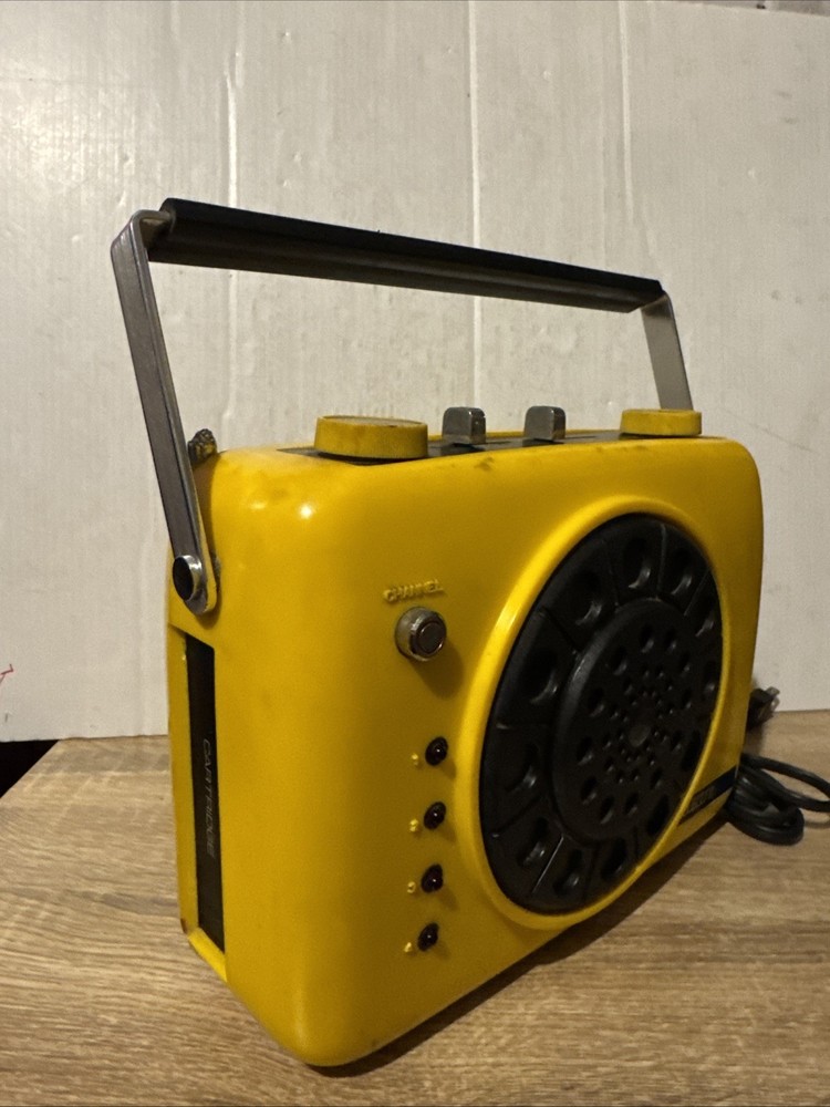 RARE Electro Brand 6710 AM/FM Radio 8 Track Player Portable 1970s 70s BO’s ?