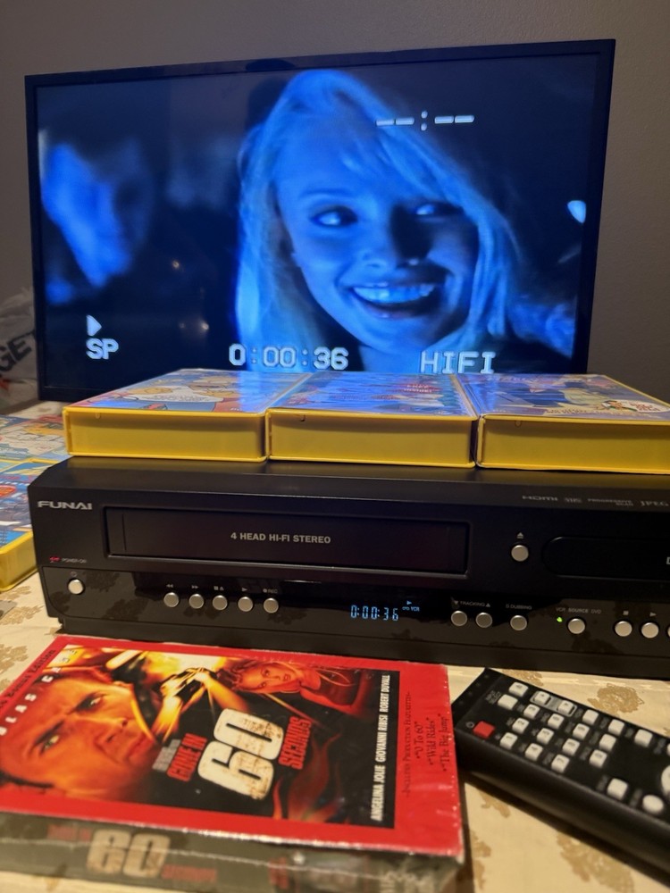 Funai ZV427FX4 A DVD Recorder/VCR Combo VHS DVD 4-Head Hi-Fi Stereo