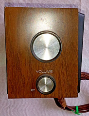 Vintage Working GE Solid State AM FM Table Radio Model T2210A General Electric