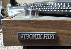 VISONIK HIFI – BD 5200 TURNTABLE – POWERS UP – UNTESTED – WITH BOX