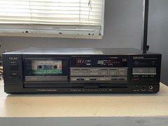 TEAC V-770 3-Head Cassette Deck