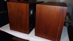 AR – 11 Speakers – Very Fine