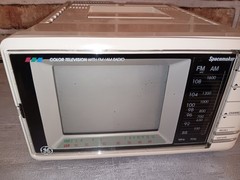 GE Spacemaker Color TV AM/FM Radio 7-7660A Portable 5′ Screen Vintage Working