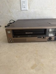 Vintage Sony Betamax VCR SL-2410 BETA Video Cassette Recorder Working