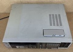 Sanyo Beta Hi-Fi Stereo Betamax- VCR7200 – FOR PARTS/REP Power Tested No Remote
