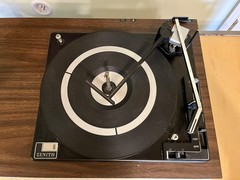 Vintage Zenith Allegro Series I Model GR587W Stereo Turntable
