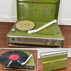 1960’s Simpson Sears AC/DC Solid State Radio /Phonograph Model 17907 Mid Century