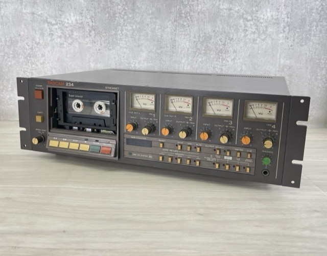 Tascam 234 Multitrack Recorder 4-Track Cassette Deck dbx 30W AC100V 50Hz/60Hz