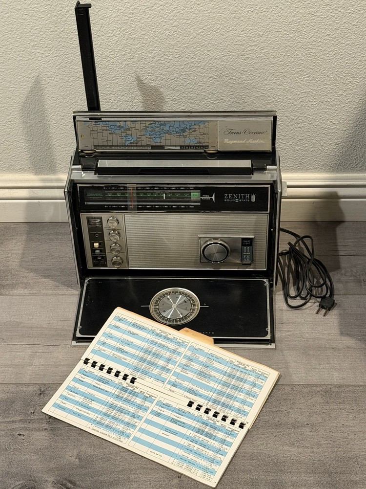 Zenith Royal 7000 RD7000Y Trans Oceanic 11 Band FM/SW Radio Tested Works
