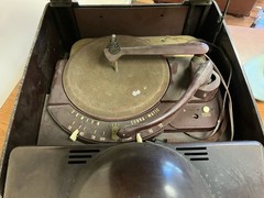 Zenith H664 or J664 Tube Radio Record Player Cobra Matic Bakelite Does Not Work