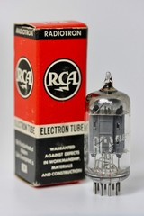 1950s RCA USA 12AU7A ECC82 7030 LONG-PLATE SINGLE-TUBE HOLY-GRAIL “D-GETTER” NOS
