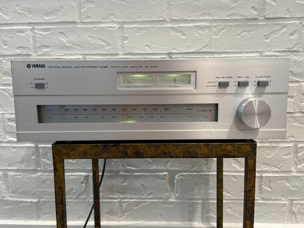 Yamaha CT-410II AM/FM Stereo Tuner Vintage Silver Tested Working Japan