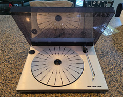 Bang & Olufsen Beogram RX2 Turntable w MMC 5 cartridge. Excellent Condition.