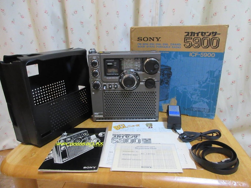 Excellent Reception Sony Icf-5900 Many Accessories