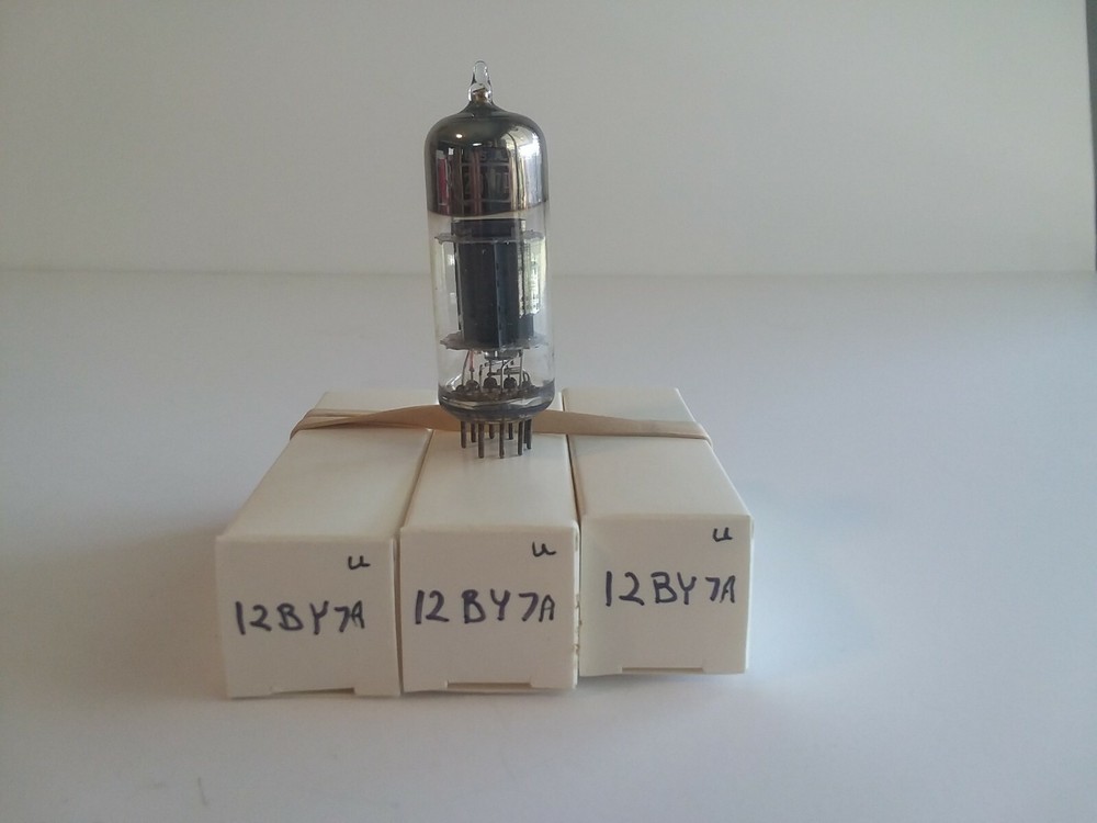 One Unknown Brand Vintage Tested 12BY7A Vacuum Tube