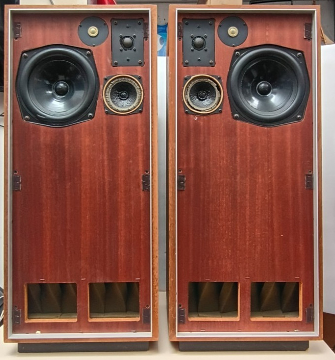 Vintage IMF TLS-50 Speakers Working. some Issues Please see pics/video England