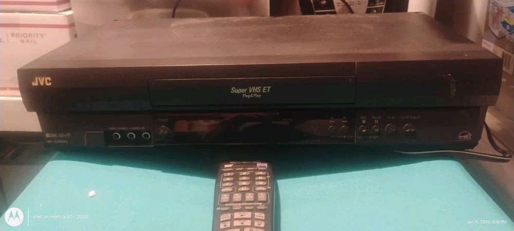 JVC Super VHS ET Plug And Play