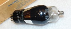 6C8G / VT-136 NOS NIB TUNG-SOL TUBE BLACK ROUND PLATES W/ ADAPTER 6SL7GT (1943)