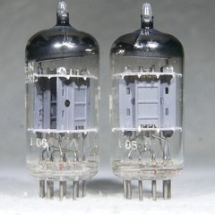 Matched Pair Amperex Bugle Boy 7316/ECC186 O-Getter Holland 1959 Very Strong