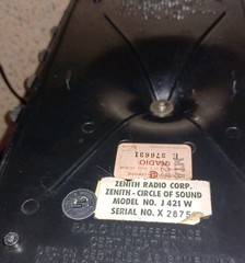 VTG WORKING ZENITH SOLID STATE AM/FM TABLE RADIO CIRCLE OF SOUND MODEL J 421 W