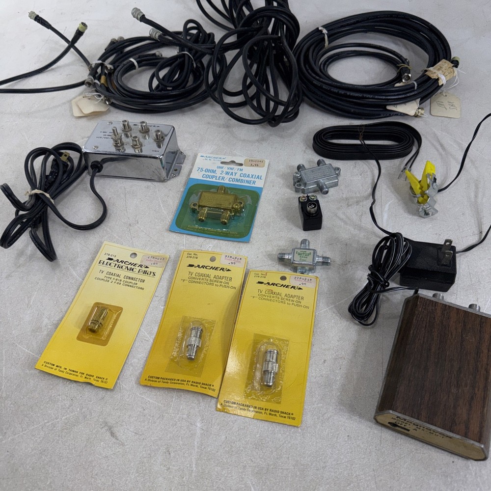 Magnavox Model MX-MU-1 Archer Amplifier Cables Adapter Misc Lot