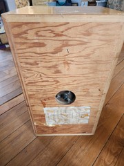 One AR Acoustic Research AR-2 Speaker Read!