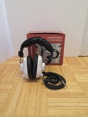 Vintage Numark DH-20VA Dynamic Stereophone Headphones w/ Original Box – Tested