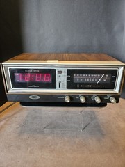 Vintage Zenith Circle of Sound AM/FM Digital Alarm Clock Radio H472W-1 Tested
