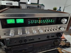 Hitachi SR-800 Stereo Receiver