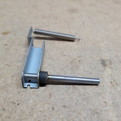 Fostex A-8 LR tape guidepost