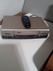 Collectible RCA Model VR637HF 4-Head Mono VHS VCR W/Remote (s)