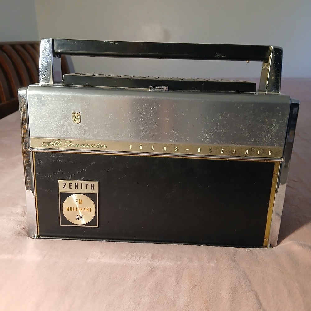 Vintage Zenith Royal 3000-1 Trans-Oceanic FM-AM Multiband Radio – Untested