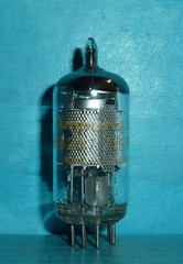Amperex EF86 6267 Tube Halo Getter Tested
