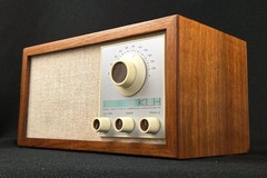 Restored! KLH Model Twenty One 21 Table Radio 60s Walnut Wood Kloss VTG Classic