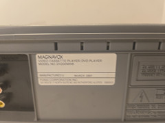 Magnavox DV200MW8 4-Head Combo DVD/VHS Player No Remote DVD works,VHS Eats Tapes