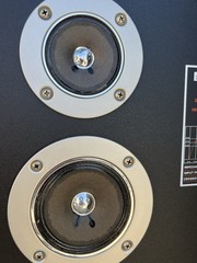 Vintage Pair Of Fisher 3-Way Hi-Fi Speakers Model ST- 832 Great Condition